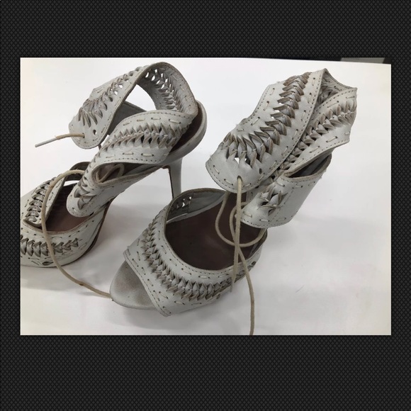 Zara Pumps Size 6 EU 37 Ivory Woven Ankle Straps - Picture 2 of 8